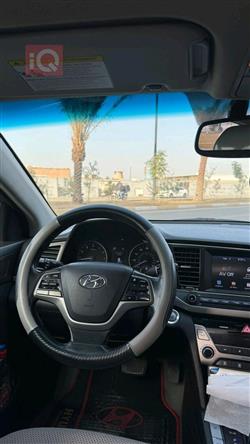 هیۆندای ئەلەنترا